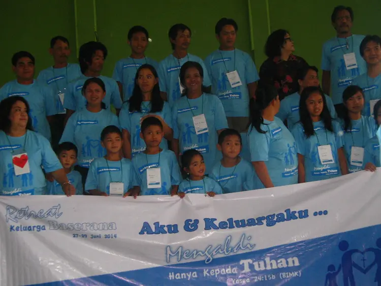 Retreat Keluarga Baserana Jono'oge 2014